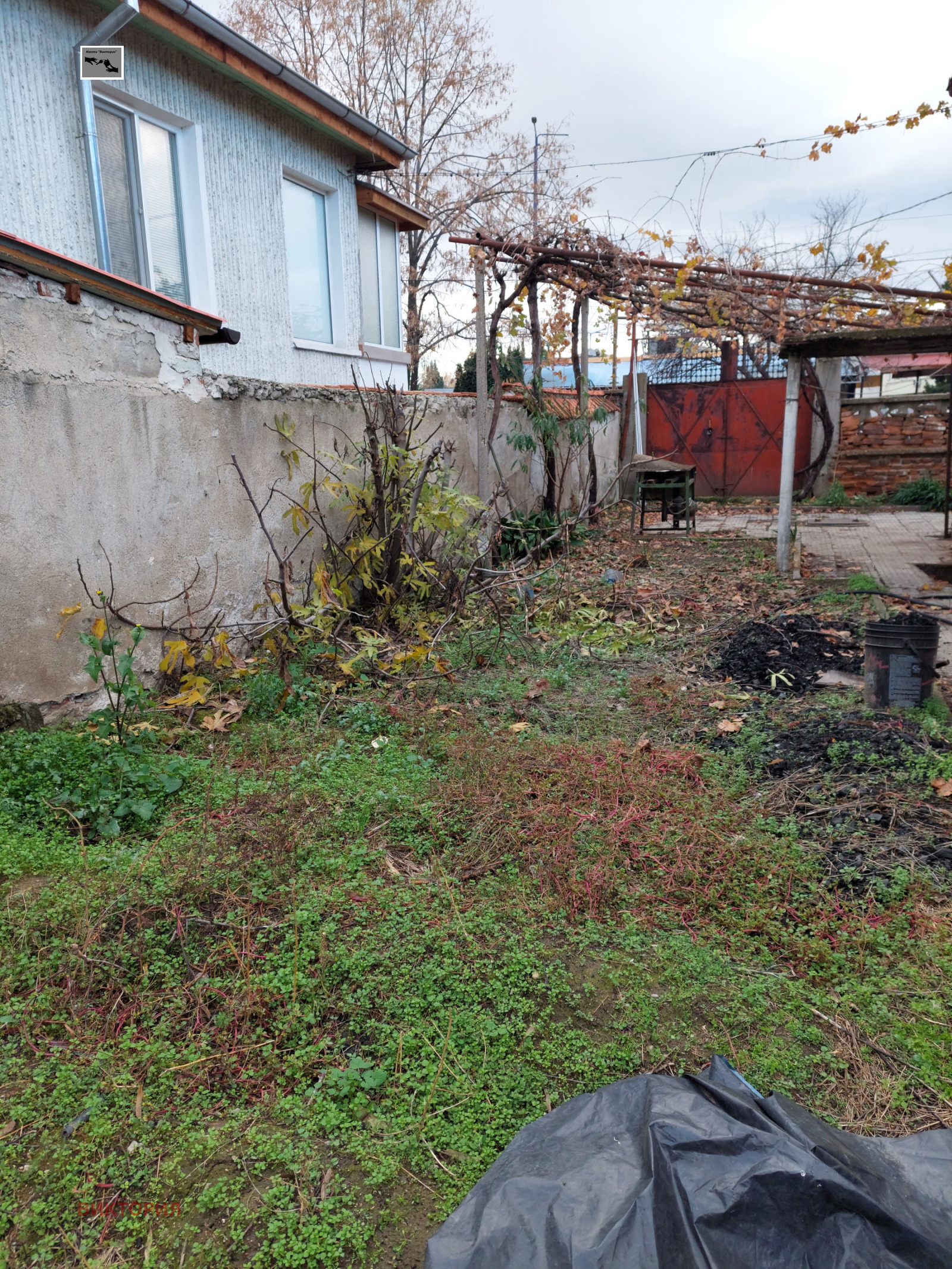Продава КЪЩА в град Пазарджик, Запад