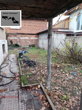 Продава КЪЩА в град Пазарджик, Запад