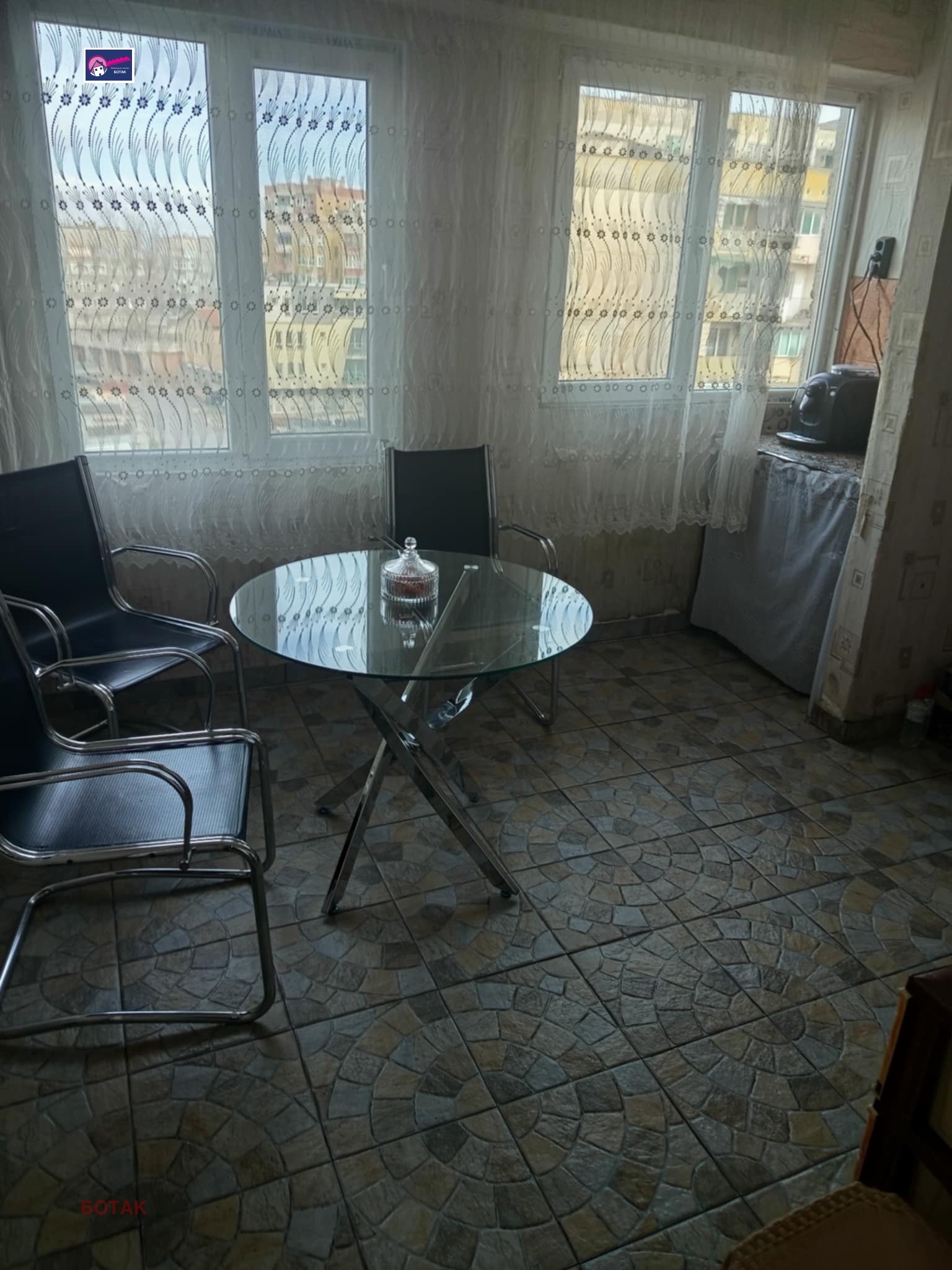 Продава 2-СТАЕН в град Пазарджик, Изток