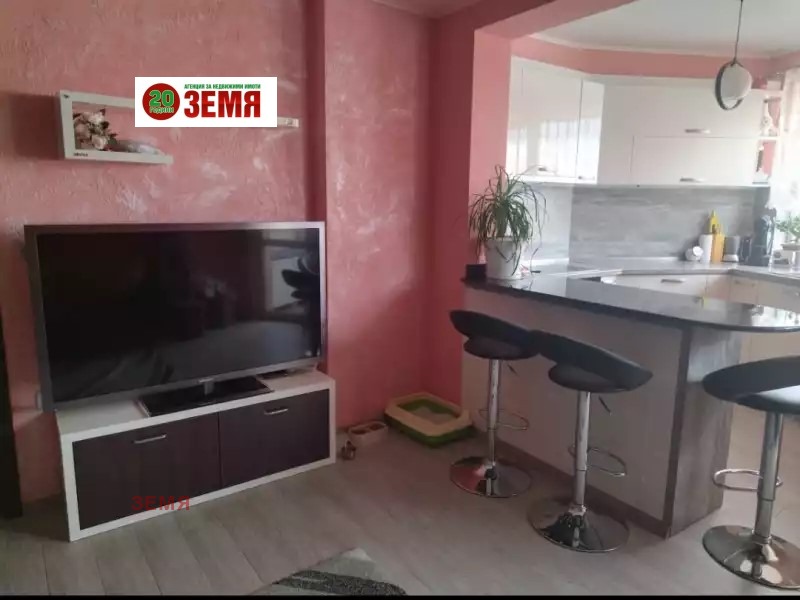 Продава 3-СТАЕН в град Пазарджик, Окръжна болница