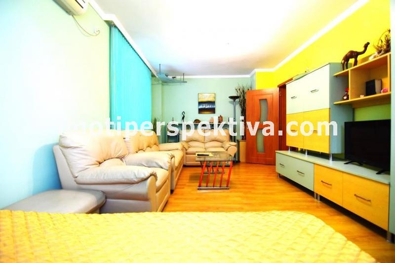 Продава 3-СТАЕН в град Пазарджик, Център