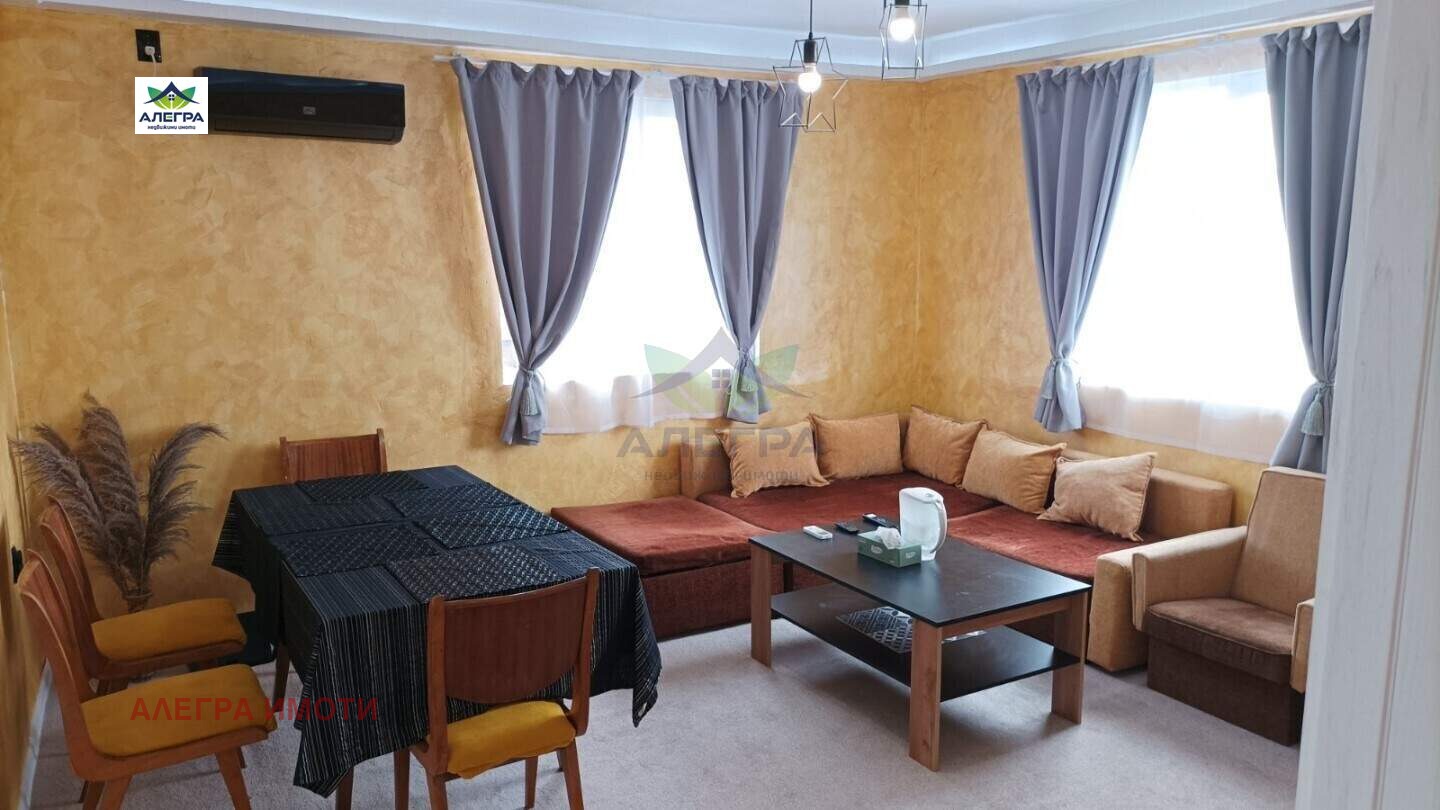 Продава 3-СТАЕН в град Пазарджик, Център