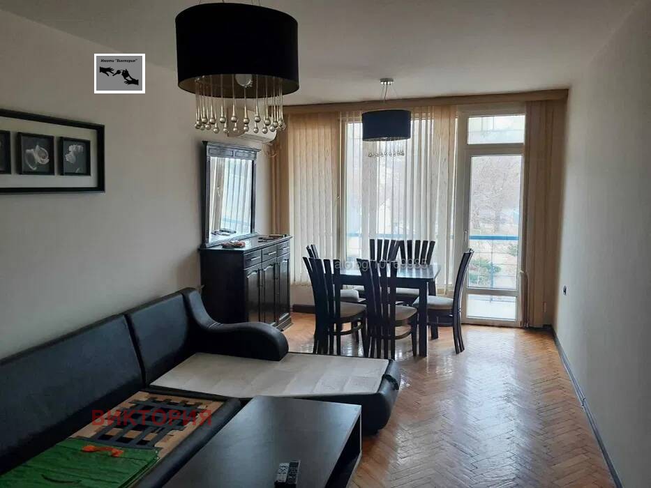 Продава 3-СТАЕН в град Пазарджик, Център