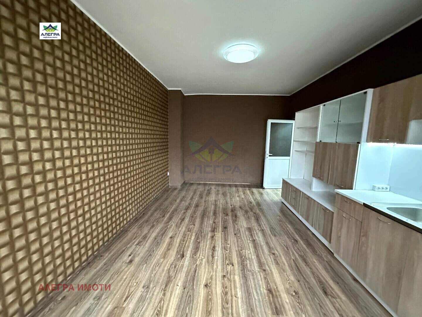 Продава 2-СТАЕН в град Пазарджик, Запад