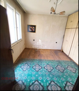 Продава МНОГОСТАЕН в град Пазарджик, Ставропол