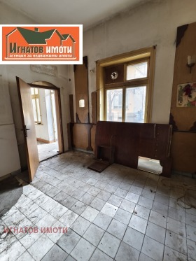 Продава ОФИС в град Пазарджик, Център