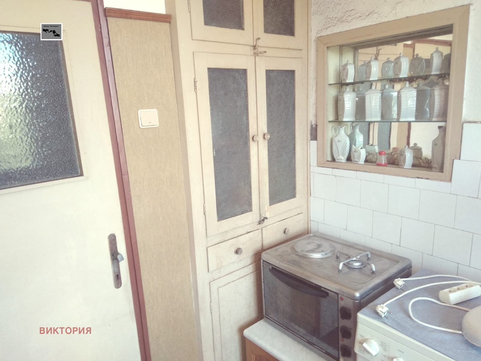 Продава ЕТАЖ ОТ КЪЩА в град Пазарджик, Център