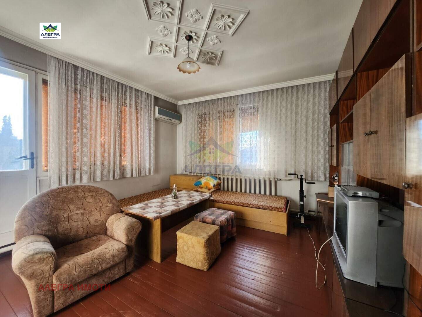 Продава ЕТАЖ ОТ КЪЩА в град Пазарджик, Център