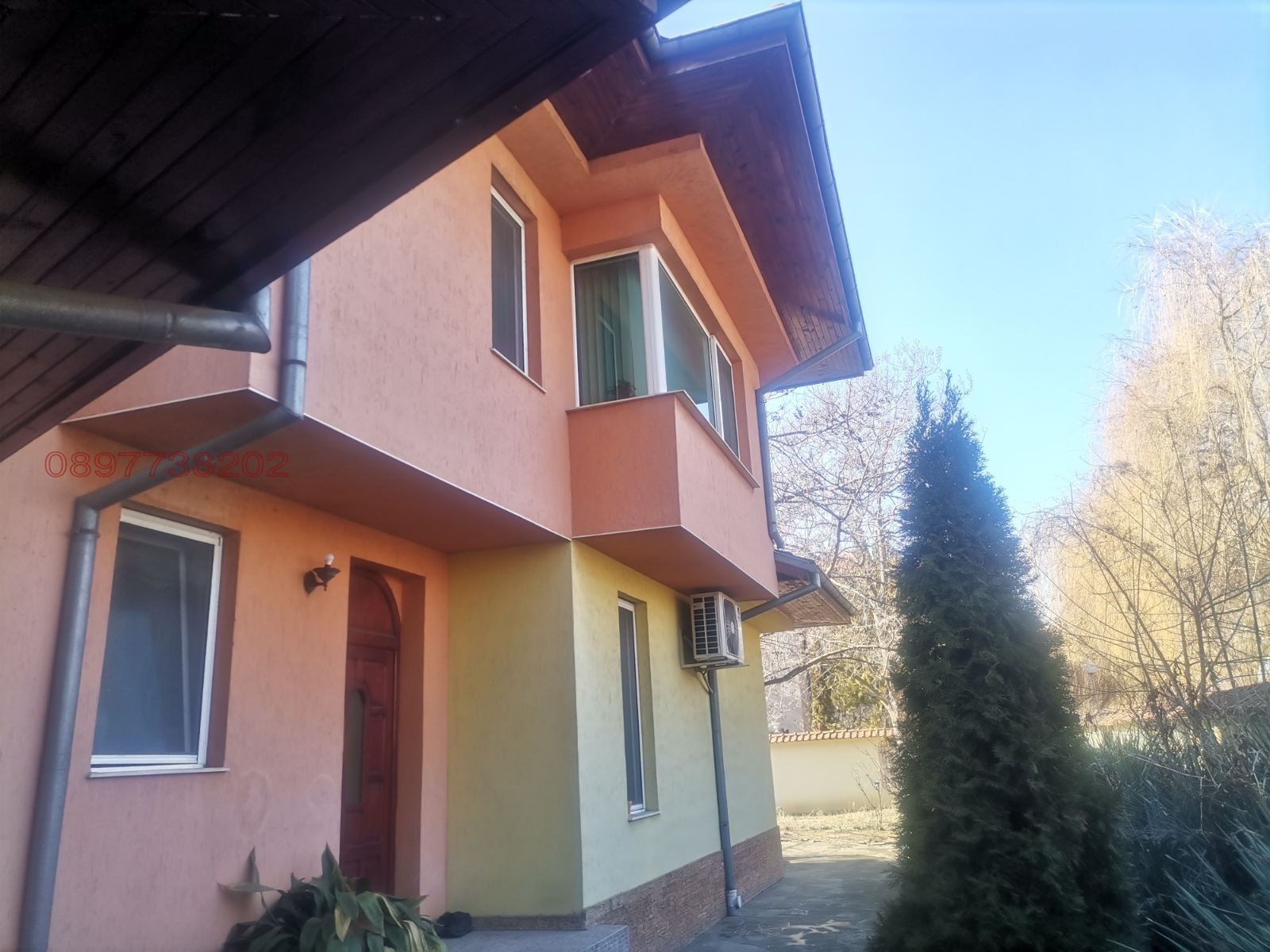Продава КЪЩА в град Пазарджик, Запад