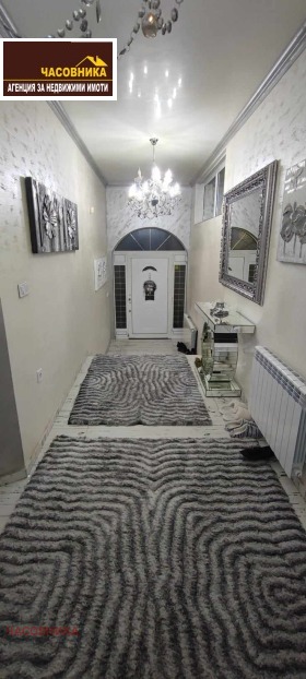 Продава КЪЩА в град Пазарджик, Изток