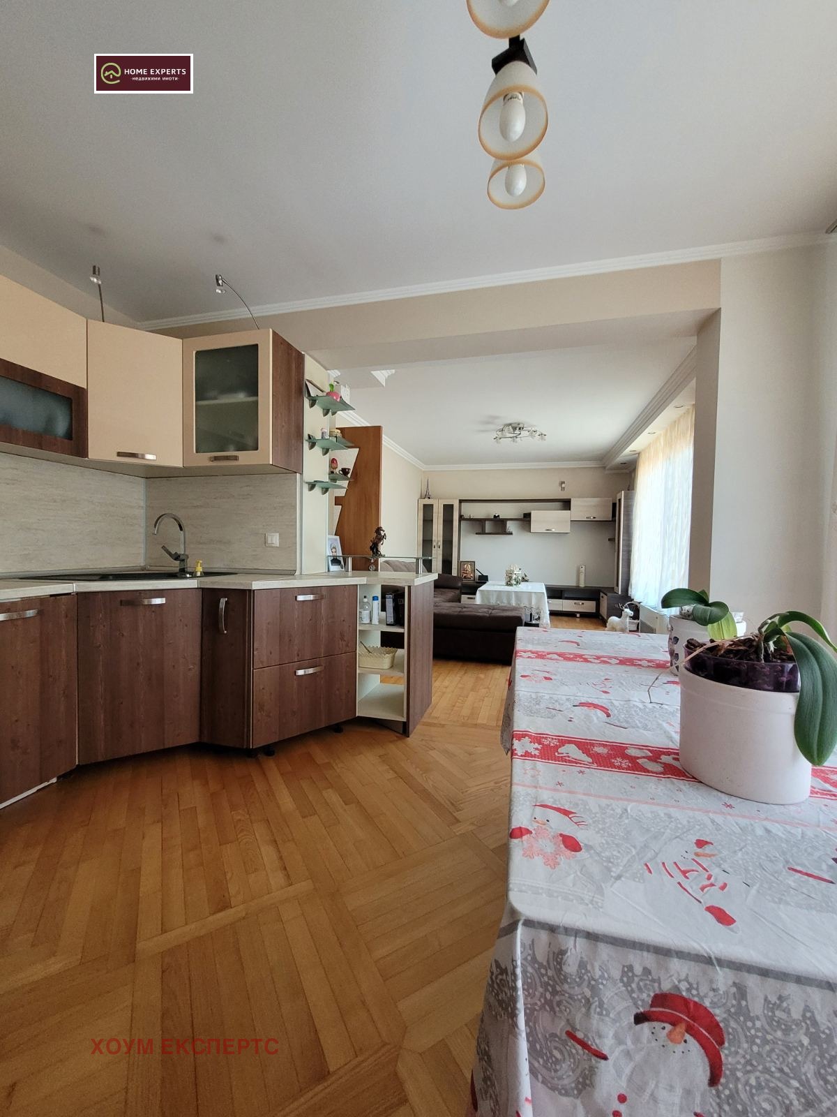 Продава КЪЩА в град Пазарджик, Руски