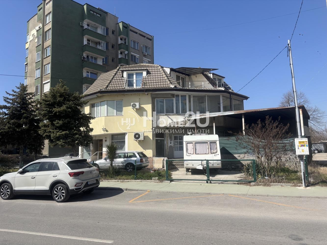 Продава КЪЩА в град Пазарджик, Център