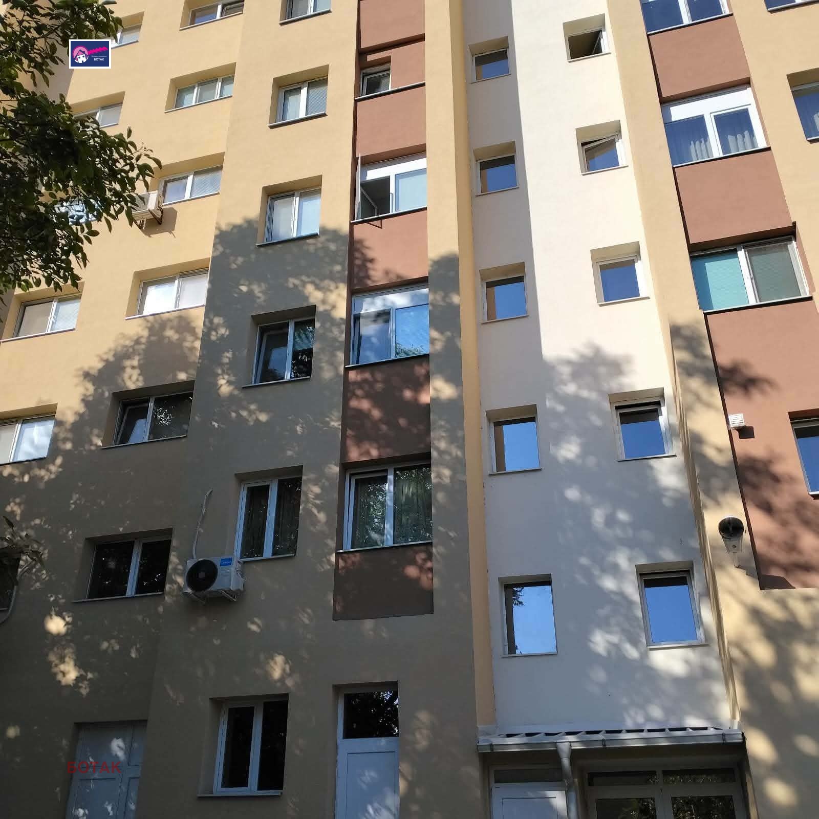 Дава под Наем 4-СТАЕН в град Пазарджик, Център