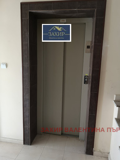 Продава ХОТЕЛ в град Пазарджик, Изток