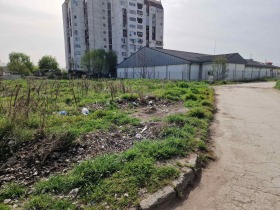 Продава ПАРЦЕЛ в град Пазарджик, Изток